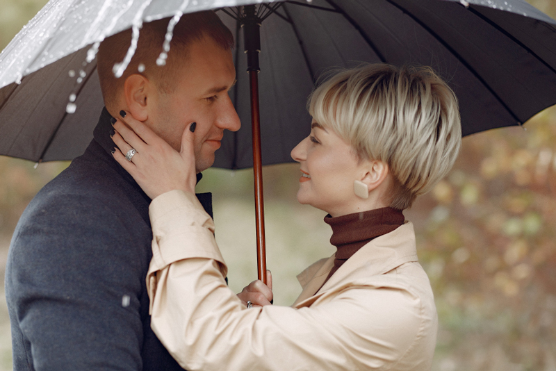 Couple reconnecting in their relationship after couples therapy in Beaconsfield